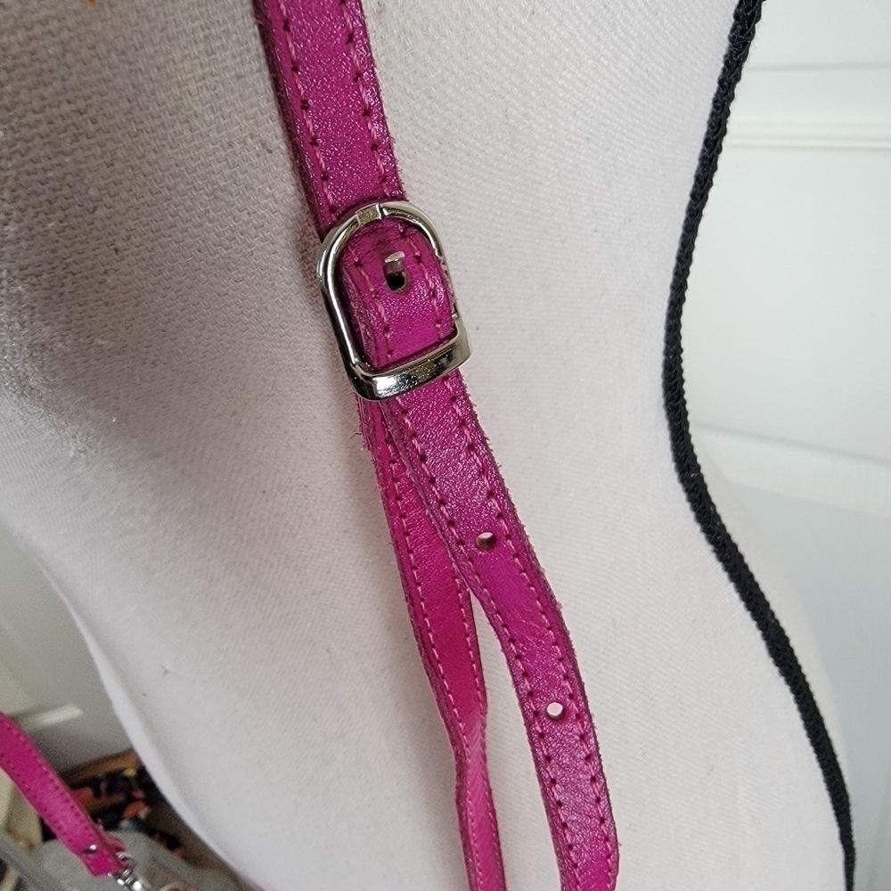 Pink tooled leather crossbody purse floral - Picture 3 of 8